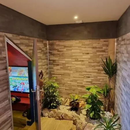 Rêves de vie, appartement vue mer, piscine non chauffée et spa privatifs Cassis Esterno foto