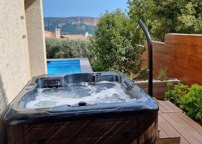 Reves De Vie, Appartement Vue Mer, Grande Piscine Privee , Spa Privatif
