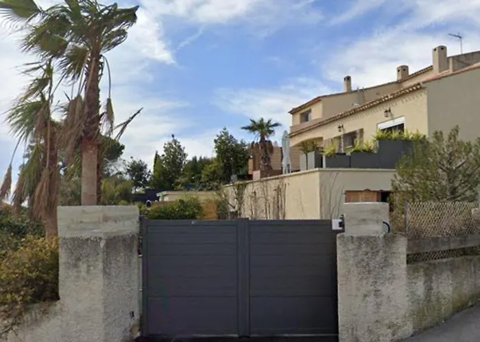 Rêves de vie, appartement vue mer, piscine non chauffée et spa privatifs